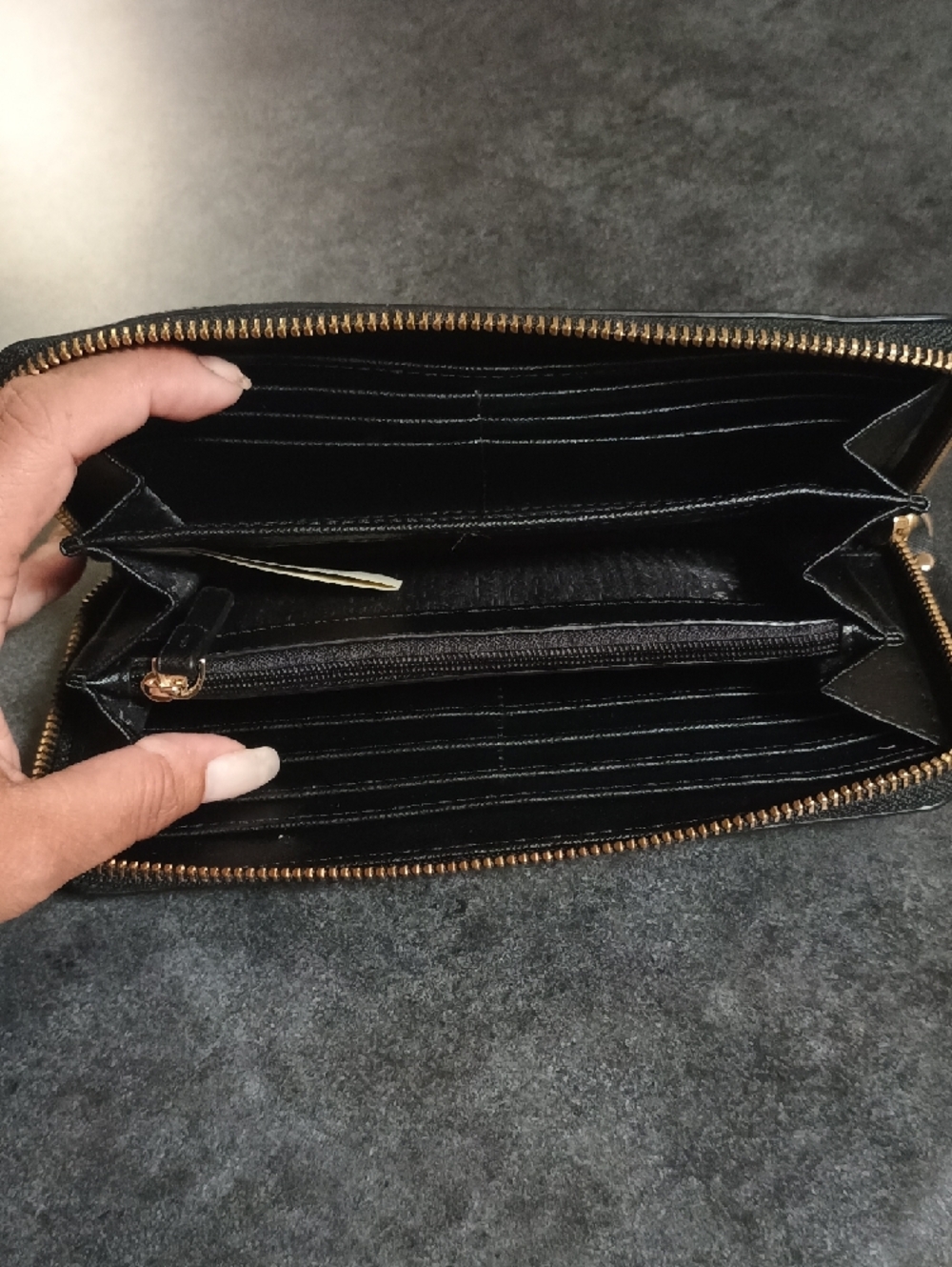 Kate Spade Black Laurel Way Zip-Around Saffiano Continental Wallet - Picture 4 of 7